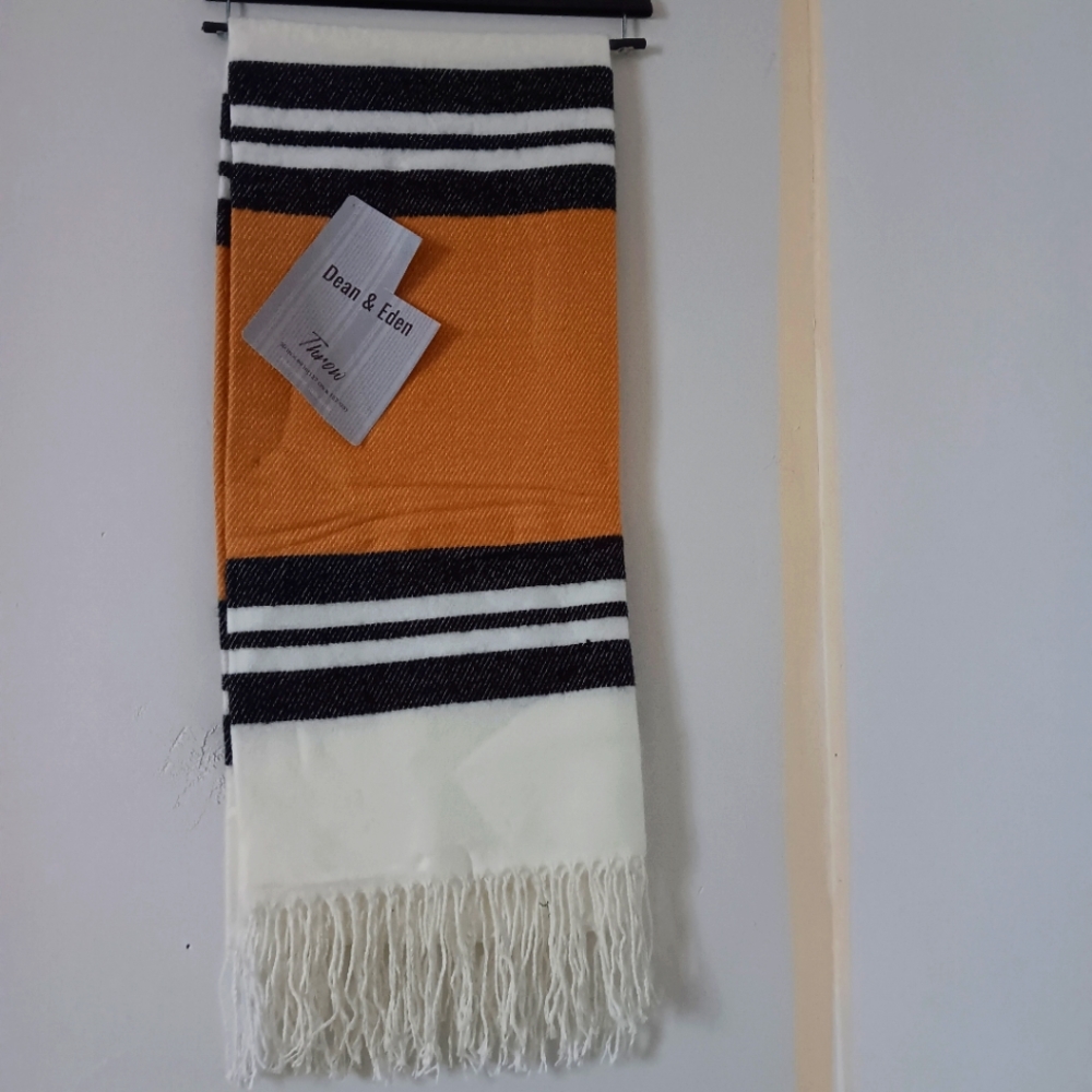 Dean and Eden 100% Acrylic Throw